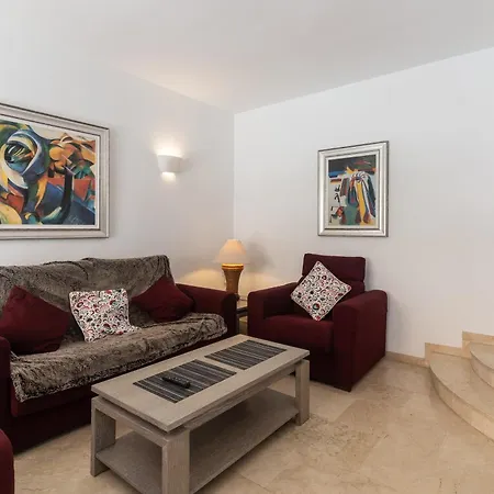 7a Allyson Apartament *